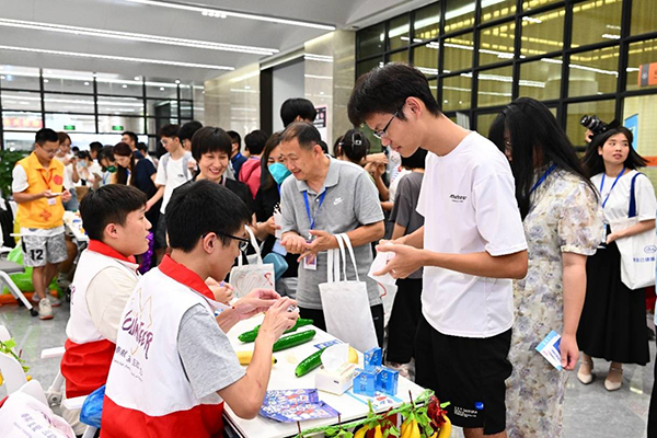 www66助力大学生抗艾防艾宣传教育项目再起航